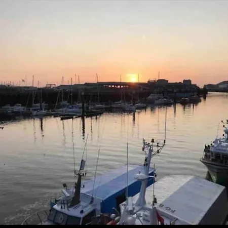 «l'emeraude» :spacieux, Lumineux, Proche Du Centre *