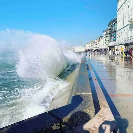 «l'emeraude» :spacieux, Lumineux, Proche Du Centre Boulogne-sur-Mer